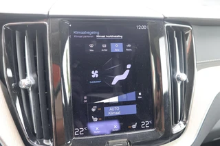 Volvo XC60 T6 Recharge AWD Inscription | Stoelverwarming | Trekhaak | Parkeercamera | Panoramadak | Pilot Assist |  BLIS  | Leder | Keyless / 52