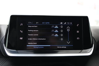 Peugeot 2008 1.2 PureTech Allure|Cruise control|Apple carplay/Android auto|Navi| / 11