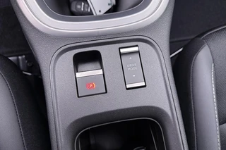 Jeep Avenger 1.2 e-Hybrid Summit / ACTIE / 22