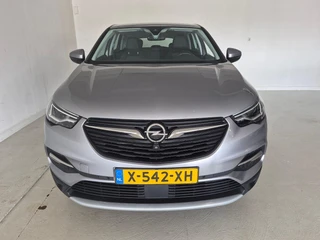 Opel Grandland X 1.2 Turbo Business Elegance / 4