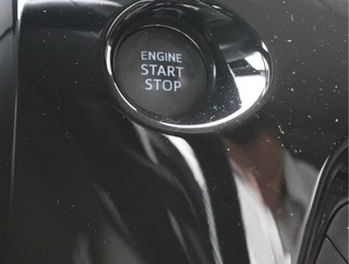 Peugeot 108 1.0 e-VTi Top  | Cruise Control | Camera | Keyless | Org. NL / 45