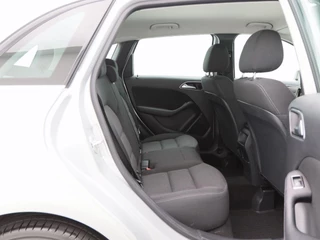 Mercedes-Benz B-klasse 250 Ambition Automaat 211 Pk | Camera | Trekhaak | Keyless | LED | Navigatiesysteem | Parkeersensoren | 18 Inch | 81.928 Km / 36