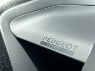 Peugeot 208 PureTech 100 GT  | Panoramadak | Keyless | Adaptive Cruise Control | Stoelverwarming | / 26