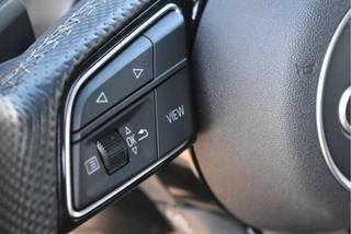 Audi A3 Sportback 35 TFSI edition one 3x S-Line 150pk  | Stoelverwarming | Camera | Virtual Cockpit | DAB | Carplay/Android | Full LED / 43