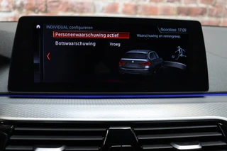 BMW 5 Series Touring 520i High Executive M Sport Pakket Automaat  / Navigatiesysteem Professional / Adaptieve LED-koplamp / Hifi / Climate Control / Parkeersensoren / Sfeerverlichting / Chrome Line / Sportstoelen / Cruise Control / Stoelverwarming / 28