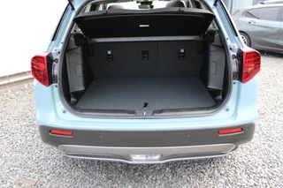 Suzuki Vitara 1.4 Boosterjet Smart Hybrid Style Automaat, Panoramadak, STIJL uitvoering! / 13
