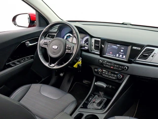 Kia Niro 1.6 GDi Hybrid DynamicLine | Trekhaak | All-seasonsbanden | Navigatie / 20