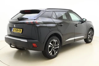 Peugeot 2008 1.2 Turbo 100pk Allure | Trekhaak | Navigatie | Achteruitrijcamera | Climate control | Parkeersensoren | Lichtmetalen velgen / 2