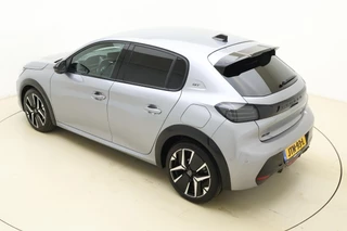 Peugeot 208 1.2 Hybrid 145 e-DCS6 GT | 17 Inch | Automaat | Achteruitrijcamera | Apple carplay | Voorstoelen verwarmd | / 5