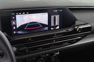 Citroen C5 X 1.6 Plug-in Hybrid 225 Feel Stoelverwarming Adaptieve Cruise Control / 17