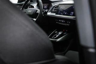 Audi Q4 e-tron 35 Advanced edition 55 kWh | CLIMA | STOELVERWARMING | DAB | APPLE | 20" / 15