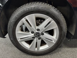 Volkswagen Golf 1.0 eTSI Life / NL-auto, Automaat, 52.679KM / 6