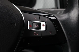 Volkswagen UP! 1.0 Camera Stoelverwarming PDC Cruise-control / 23